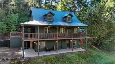 2 bedroom, 3 bathroom cabin,single family residence for sale at 40 Rebekah Trace, Murphy, NC 28906 — photo 7