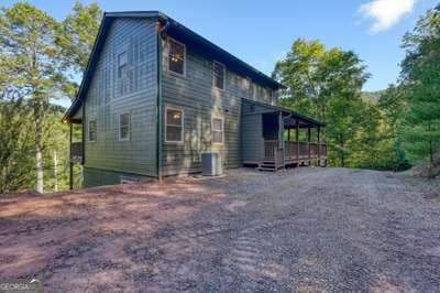 2 bedroom, 3 bathroom cabin,single family residence for sale at 40 Rebekah Trace, Murphy, NC 28906 — photo 10