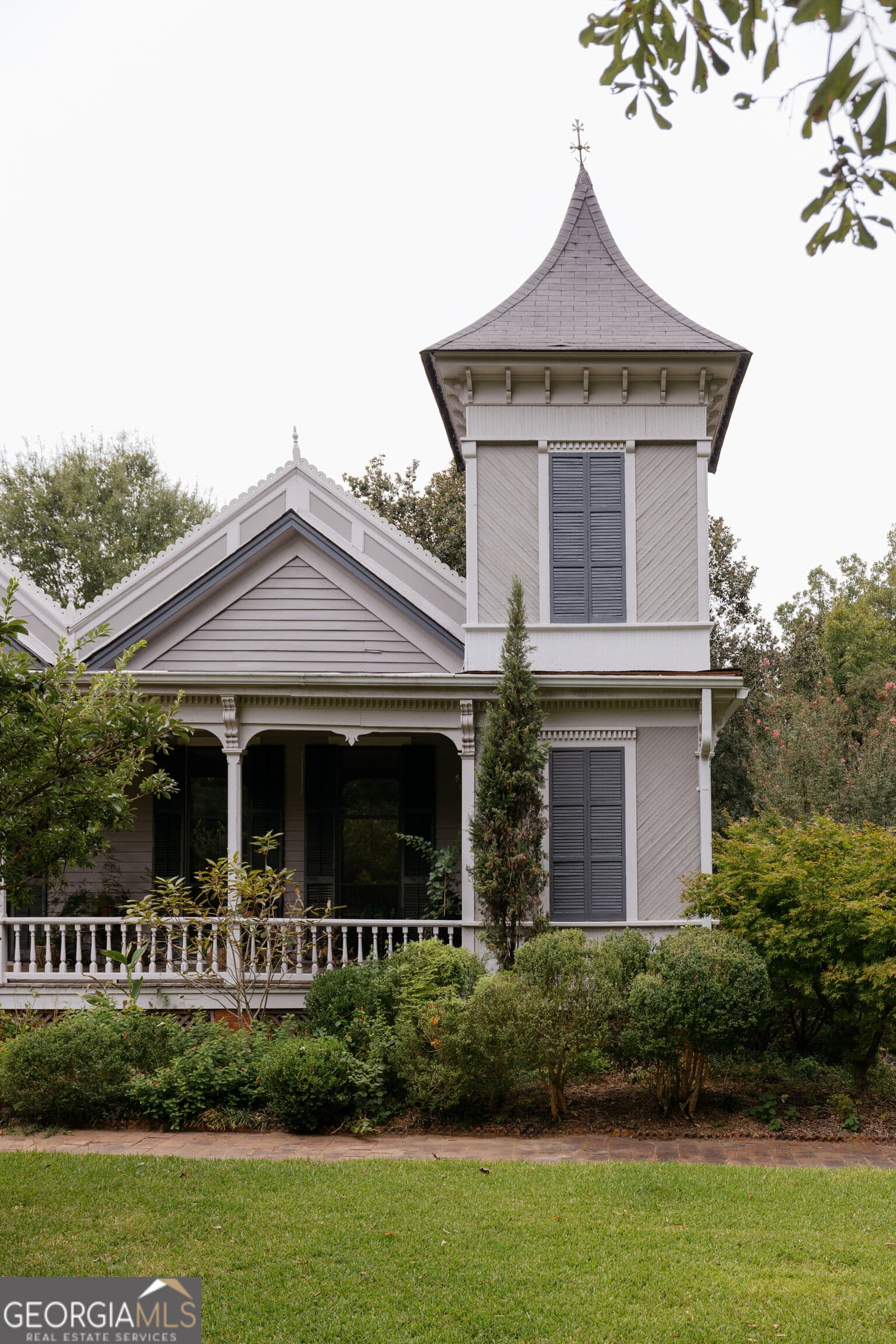 3 bedroom, 3.5 bathroom, 3,617 sq ft single family residence for sale at 421 N Madison Avenue, Eatonton, GA 31024 — photo 4