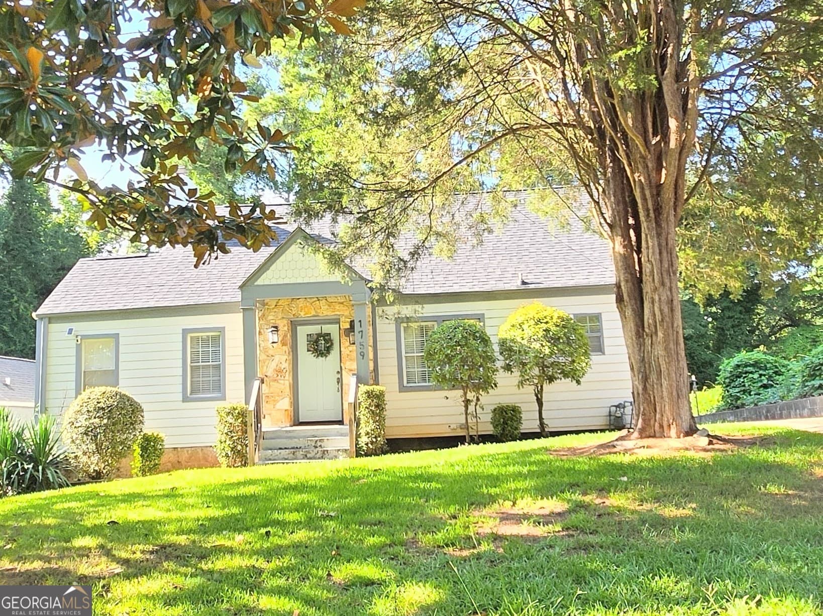 3 bedroom, 2 bathroom, 1,634 sq ft single family residence for sale at 1759 Avon Avenue, Atlanta, GA 30311 — photo 1 of 52