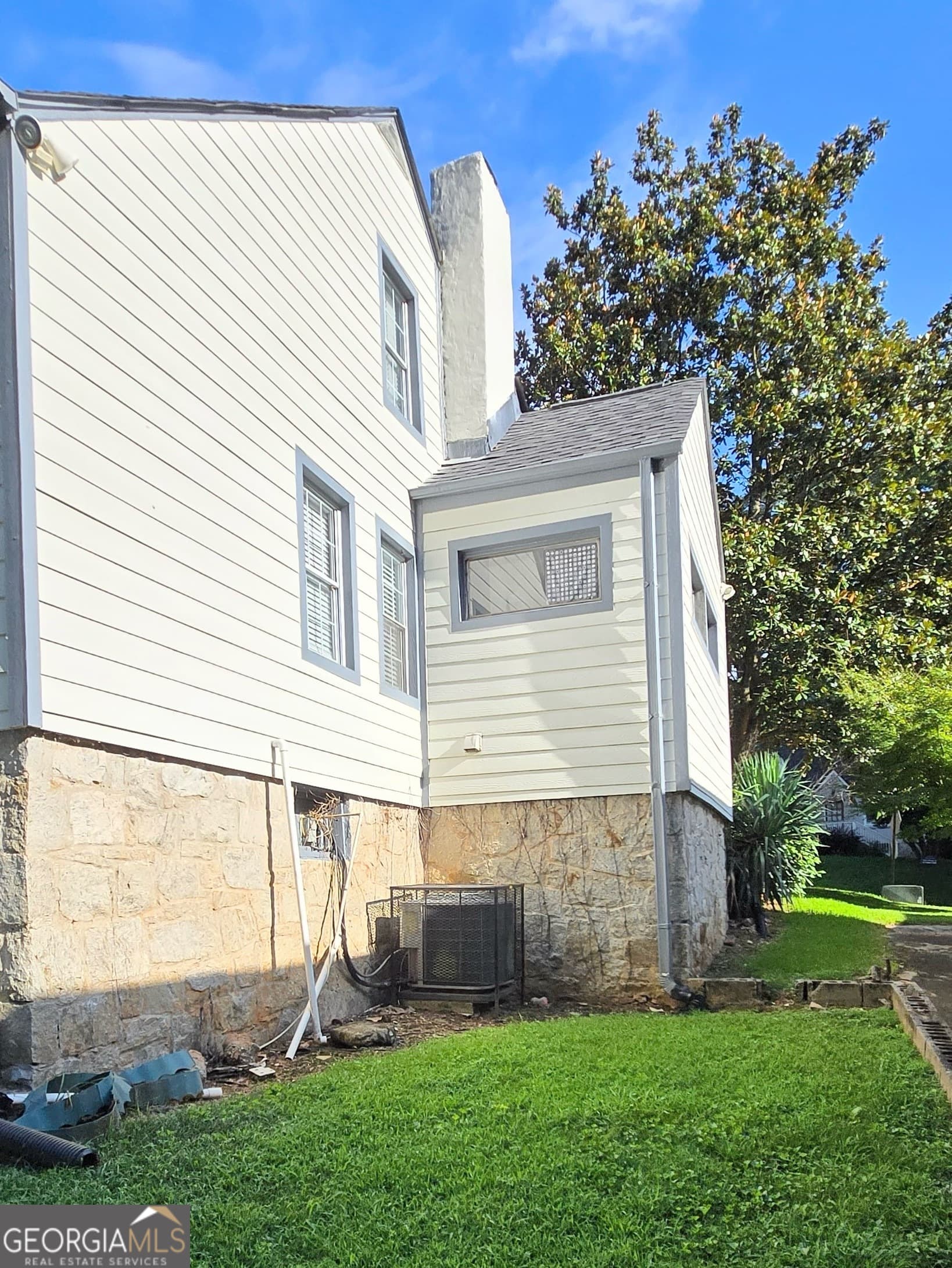 3 bedroom, 2 bathroom, 1,634 sq ft single family residence for sale at 1759 Avon Avenue, Atlanta, GA 30311 — photo 8