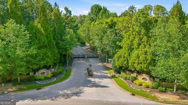 4 bedroom, 3.5 bathroom single family residence for sale at 12 Somerset Lane, Cartersville, GA 30121 — photo 3