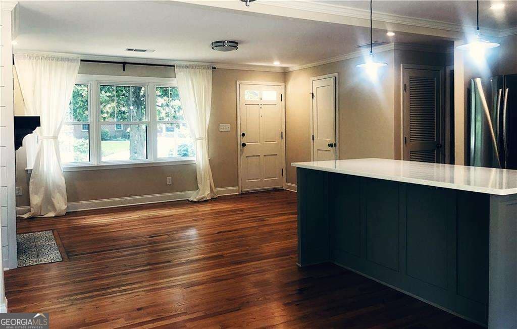 3 bedroom, 2 bathroom, 1,406 sq ft single family residence for rent at 3138 Wiltshire Drive, Avondale Estates, GA 30002 for $3,400 a month — photo 4