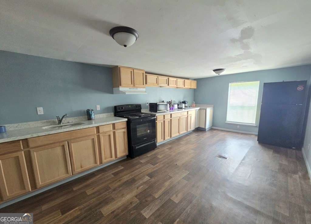 3 bedroom, 2 bathroom, 1,440 sq ft manufactured home,single family residence for sale at 2804 Stuart Drive, Valdosta, GA 31601 — photo 6