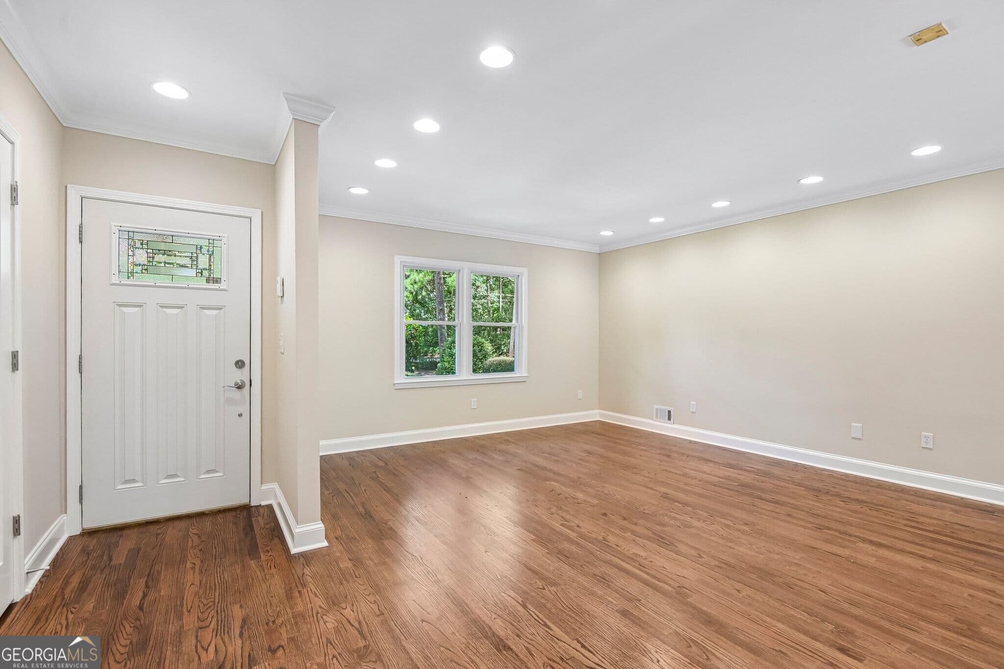 4 bedroom, 3 bathroom, 2,100 sq ft single family residence for sale at 1356 Peachtree Battle Avenue, Atlanta, GA 30327 — photo 6
