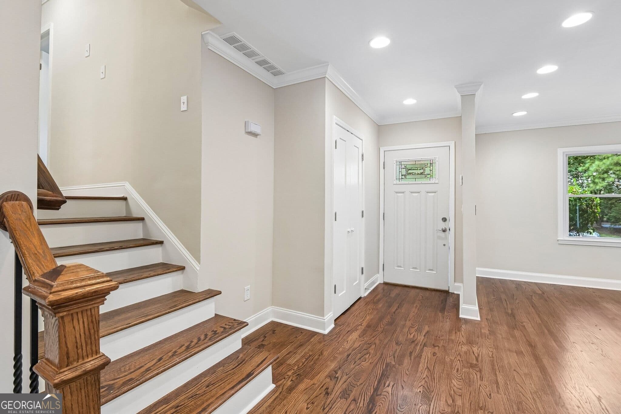 4 bedroom, 3 bathroom, 2,100 sq ft single family residence for sale at 1356 Peachtree Battle Avenue, Atlanta, GA 30327 — photo 5