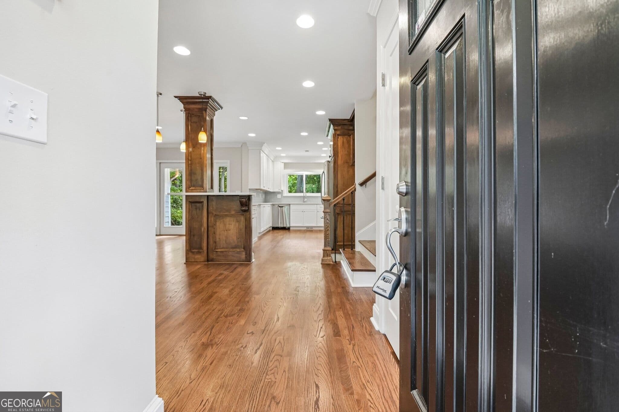4 bedroom, 3 bathroom, 2,100 sq ft single family residence for sale at 1356 Peachtree Battle Avenue, Atlanta, GA 30327 — photo 9