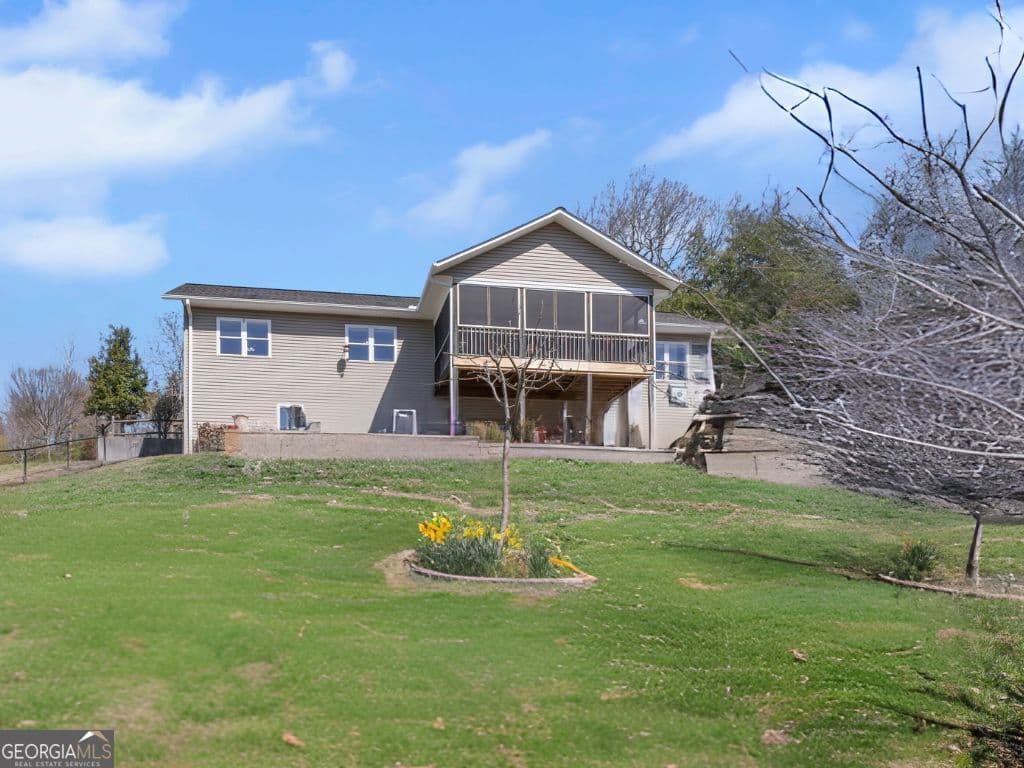 4 bedroom, 3 bathroom single family residence sold at 224 Chatuge Shores Circle, Hayesville, NC 28904
