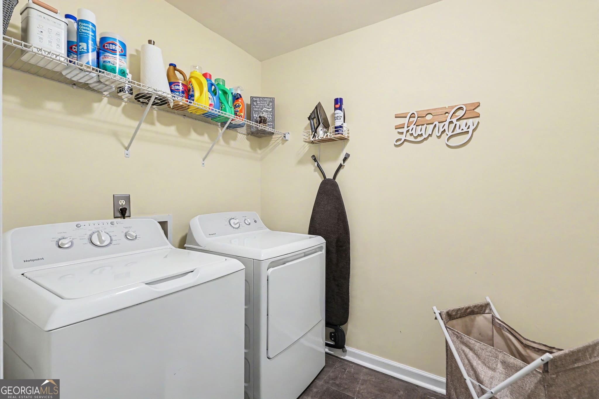 3 bedroom, 2.5 bathroom, 1,968 sq ft townhouse for sale at 5563 Radford Loop, Fairburn, GA 30213 — photo 10