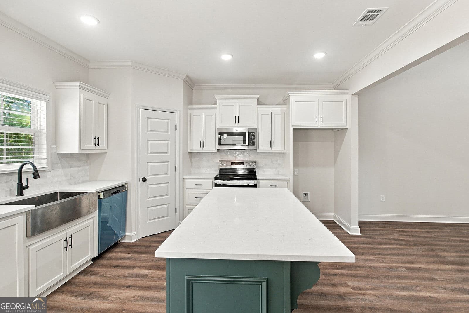 4 bedroom, 2 bathroom single family residence for sale at 3908 Lu Lane, Hahira, GA 31632 — photo 9