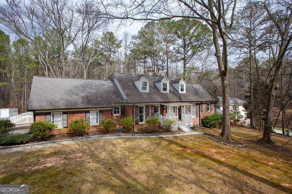 3 bedroom, 3 bathroom, 3,200 sq ft single family residence for rent at 297 Graves Road, Fayetteville, GA 30214 for $5,000 a month — photo 2