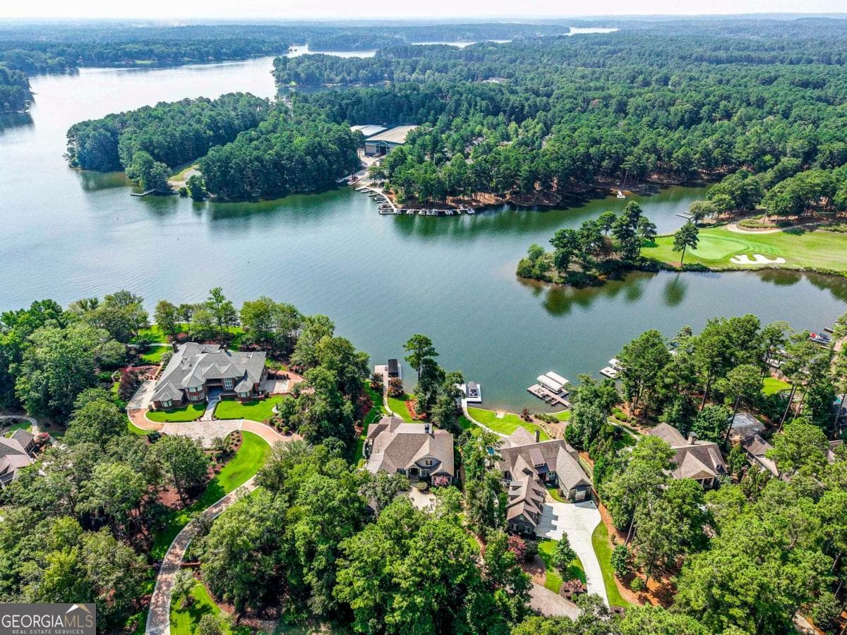 5 bedroom, 5.5 bathroom, 6,800 sq ft single family residence for sale at 1381 Swift Creek, Greensboro, GA 30642 — photo 4