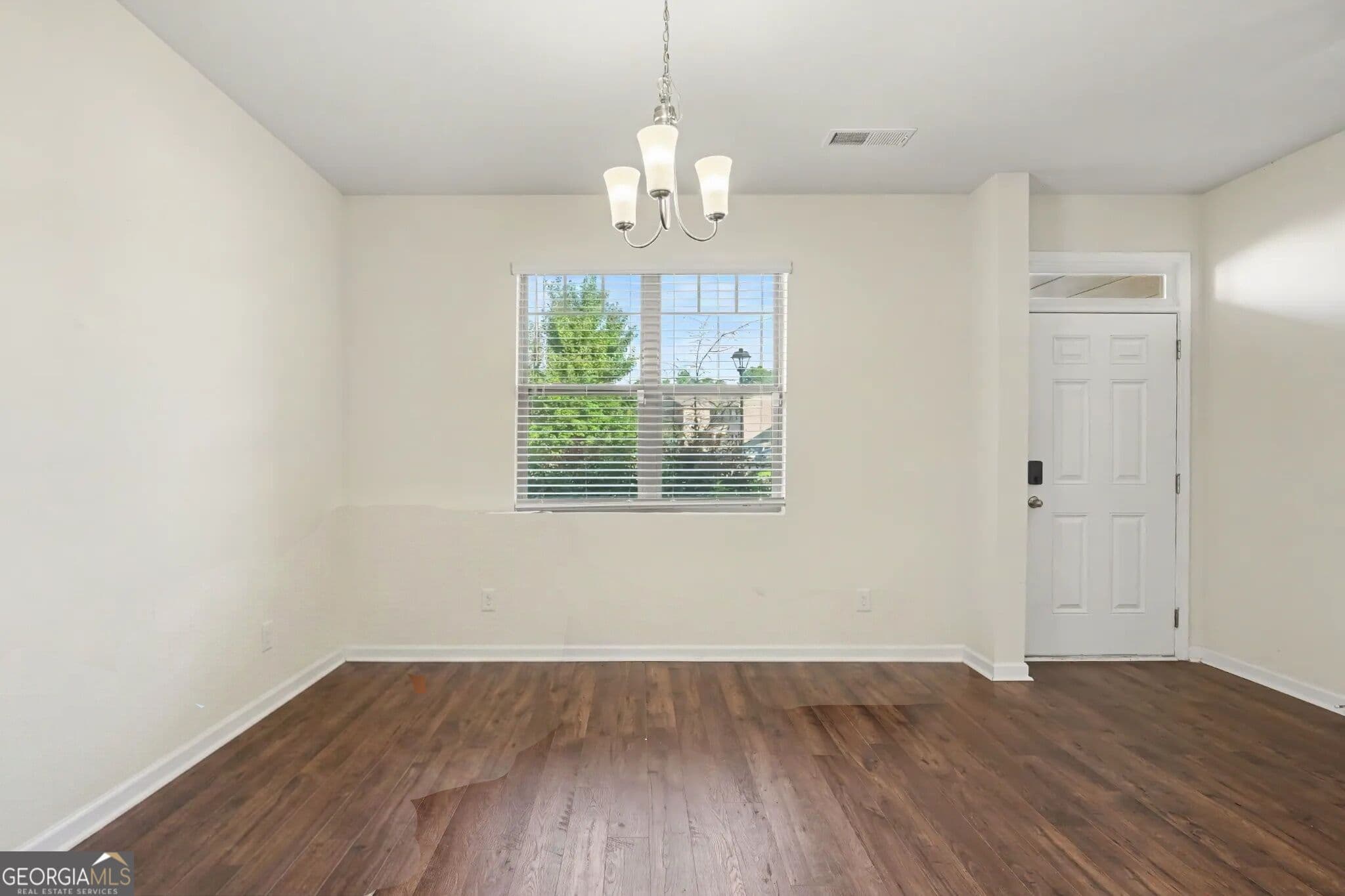 4 bedroom, 2.5 bathroom, 2,276 sq ft single family residence for sale at 9883 Byrne Drive, Jonesboro, GA 30236 — photo 3