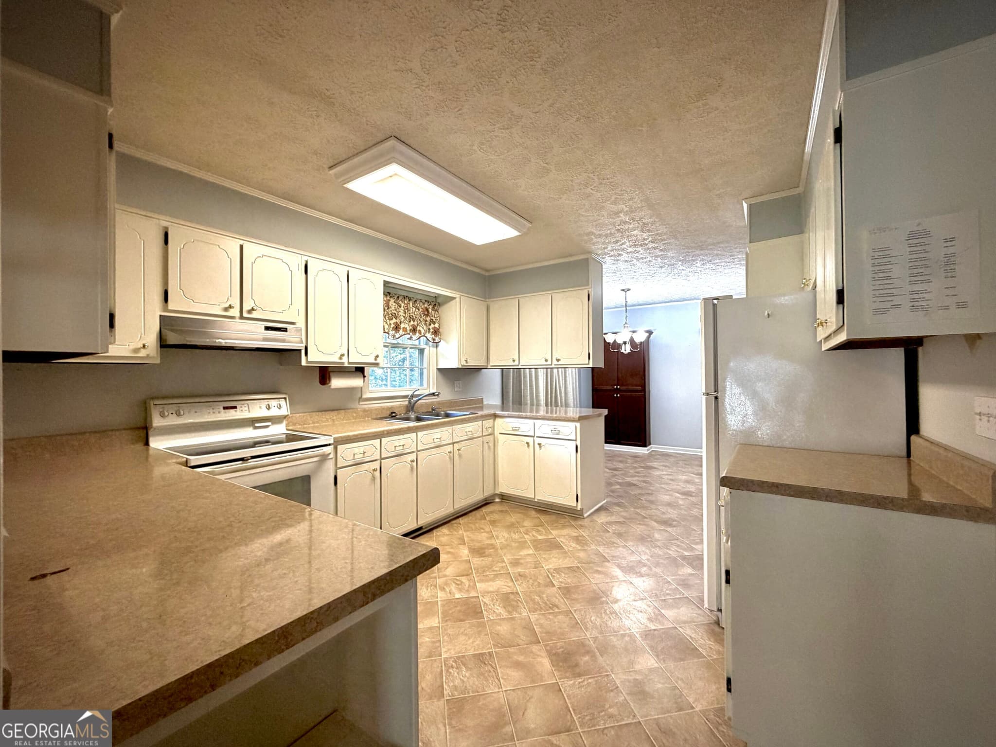3 bedroom, 2.5 bathroom, 1,338 sq ft single family residence for sale at 4354 Stuckey Road, Danville, GA 31017 — photo 5