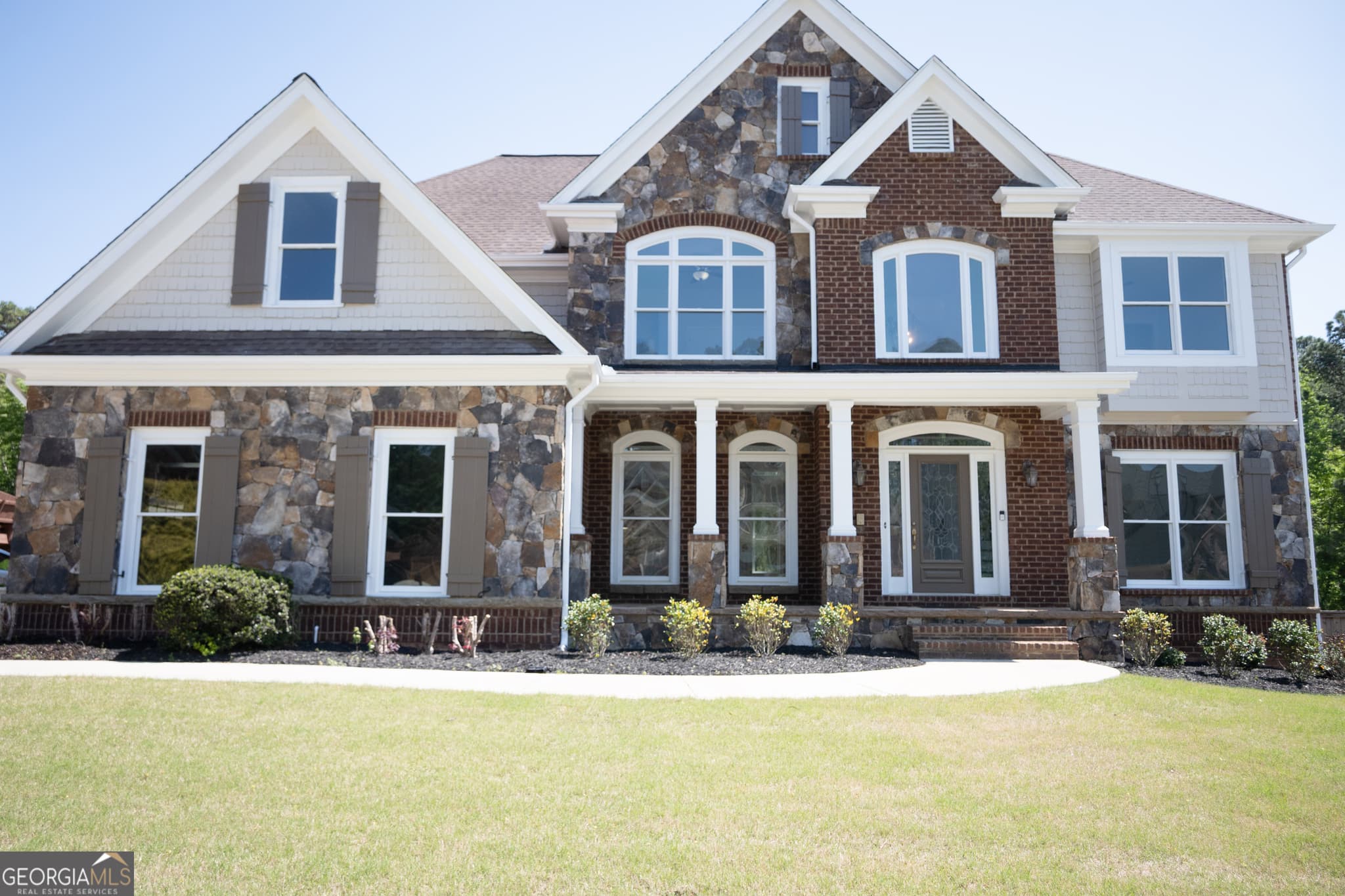 6 bedroom, 5.5 bathroom, 5,341 sq ft single family residence sold at 838 Natchez Valley Trace, Grayson, GA 30017