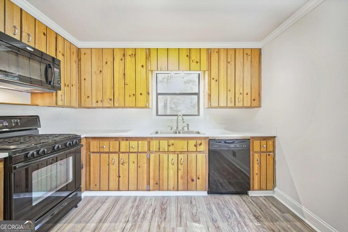 3 bedroom, 2 bathroom, 1,520 sq ft single family residence for sale at 136 Farmington Drive, Woodstock, GA 30188 — photo 8