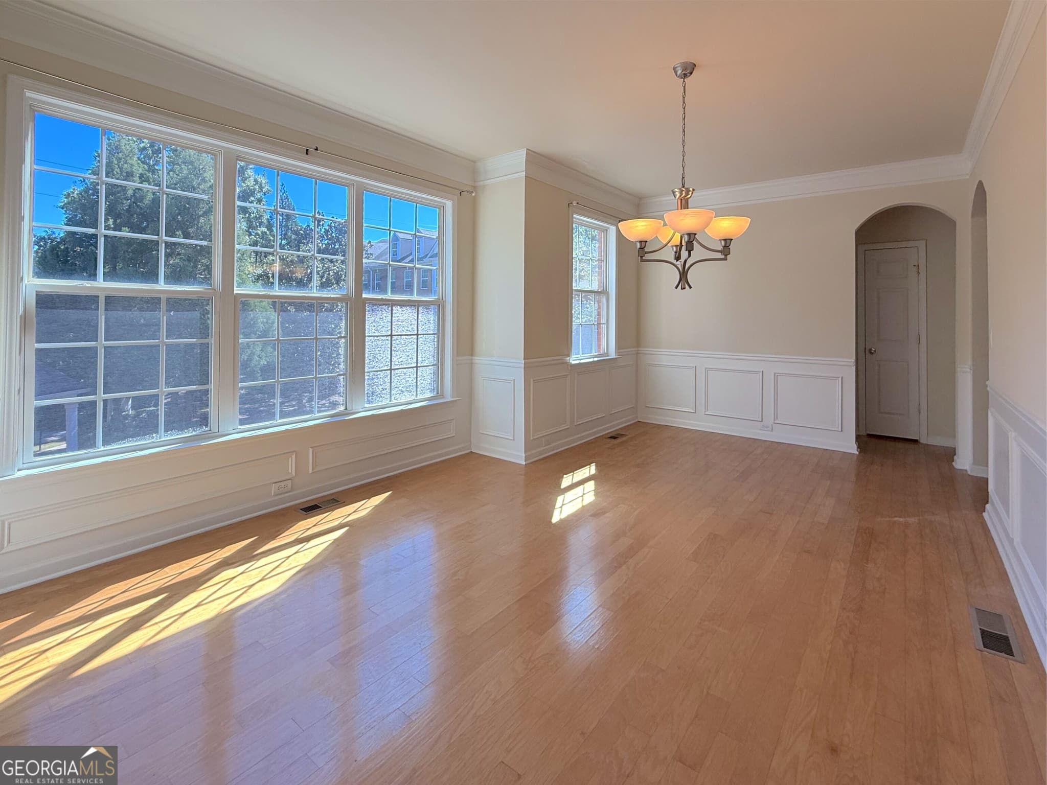 3 bedroom, 3 bathroom, 2,700 sq ft townhouse for rent at 10507 Holliwell Court, Johns Creek, GA 30097 for $2,895 a month — photo 8