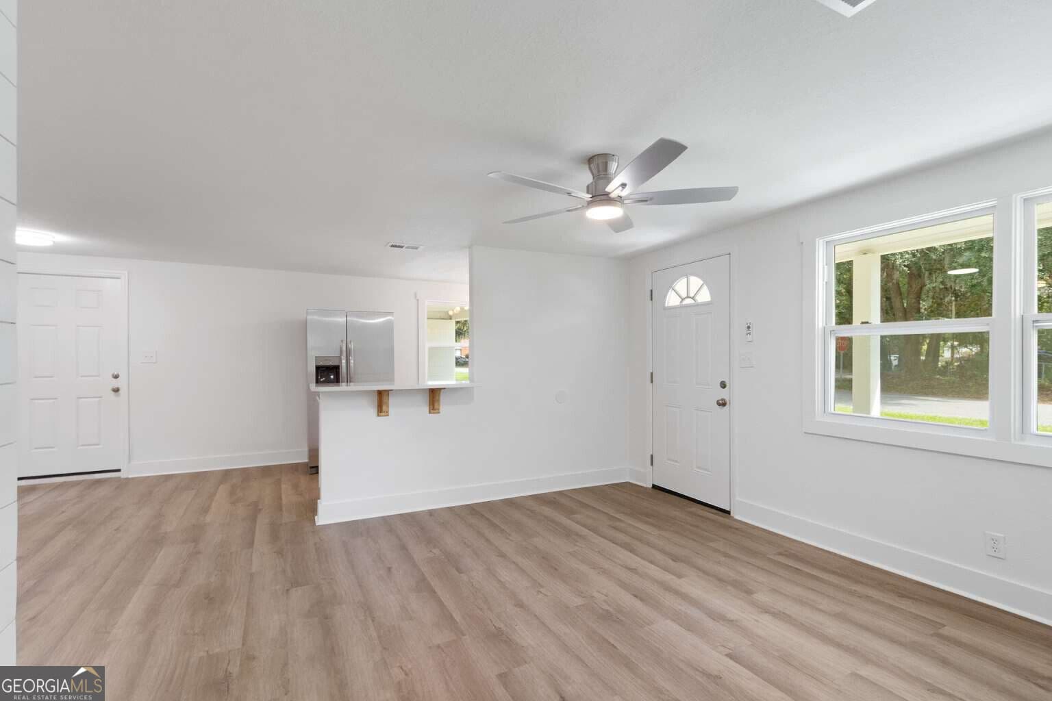 3 bedroom, 2 bathroom, 1,164 sq ft single family residence for sale at 2929 Union Street, Brunswick, GA 31520 — photo 6