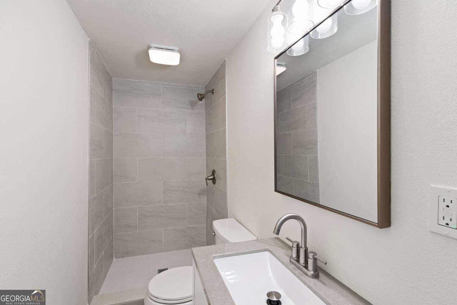 3 bedroom, 2 bathroom, 1,164 sq ft single family residence for sale at 2929 Union Street, Brunswick, GA 31520 — photo 5