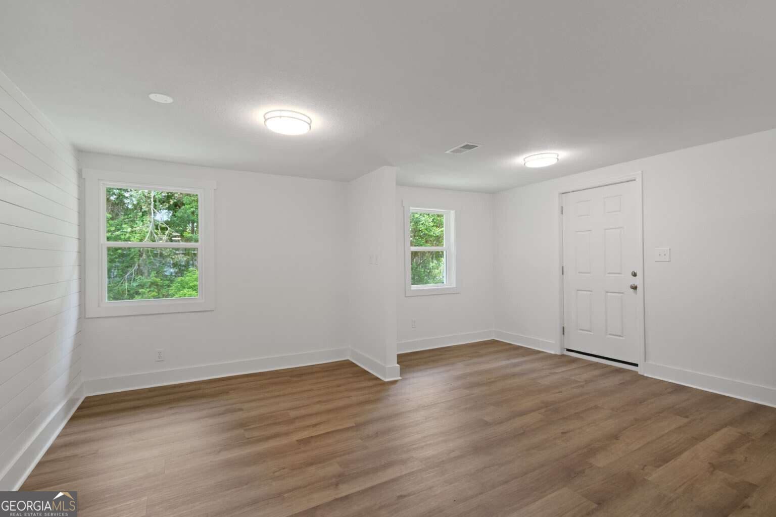 3 bedroom, 2 bathroom, 1,164 sq ft single family residence for sale at 2929 Union Street, Brunswick, GA 31520 — photo 8