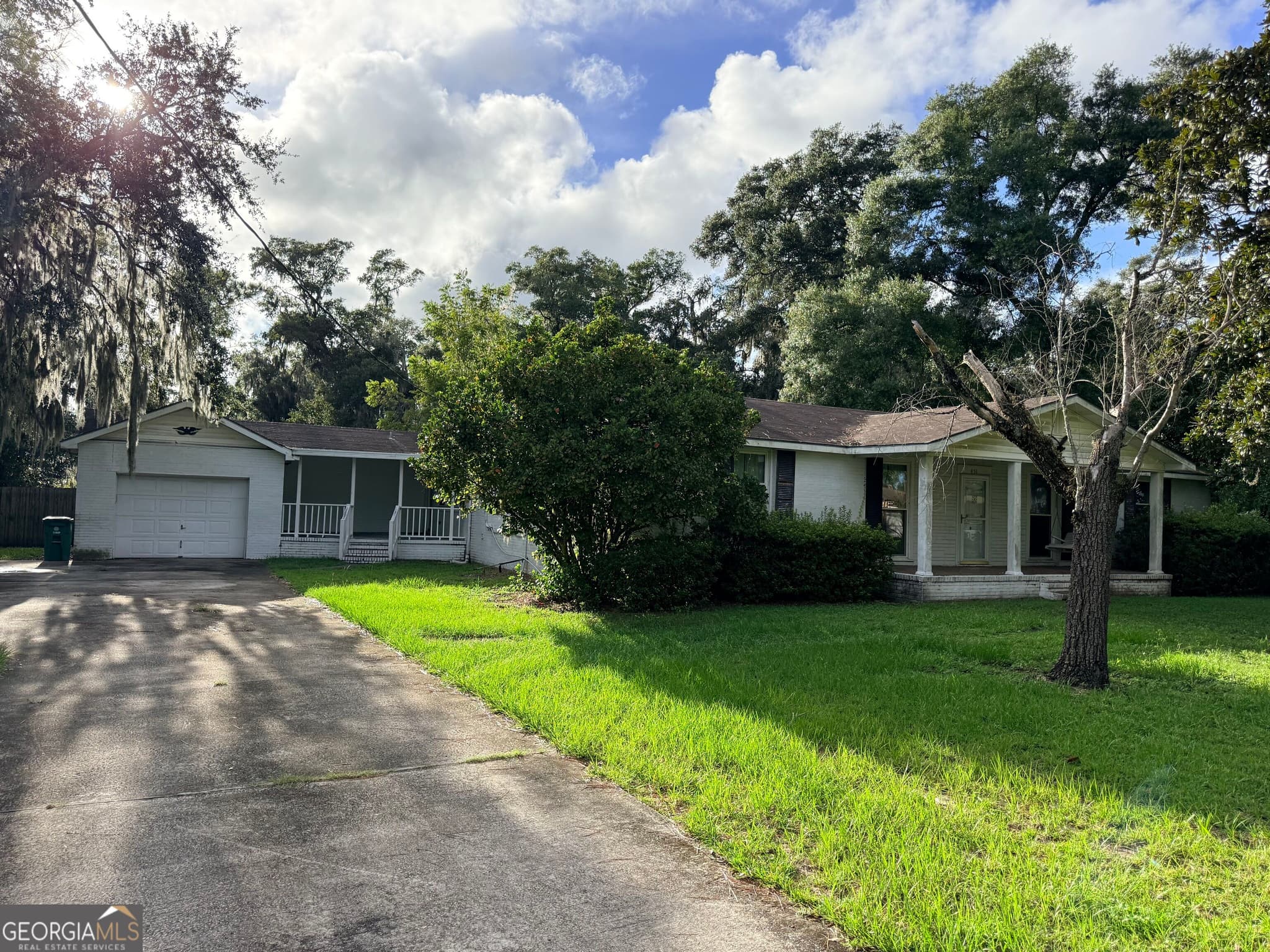 4 bedroom, 3 bathroom, 2,311 sq ft single family residence under contract at 451 Charles Street, St. Marys, GA 31558 — photo 2