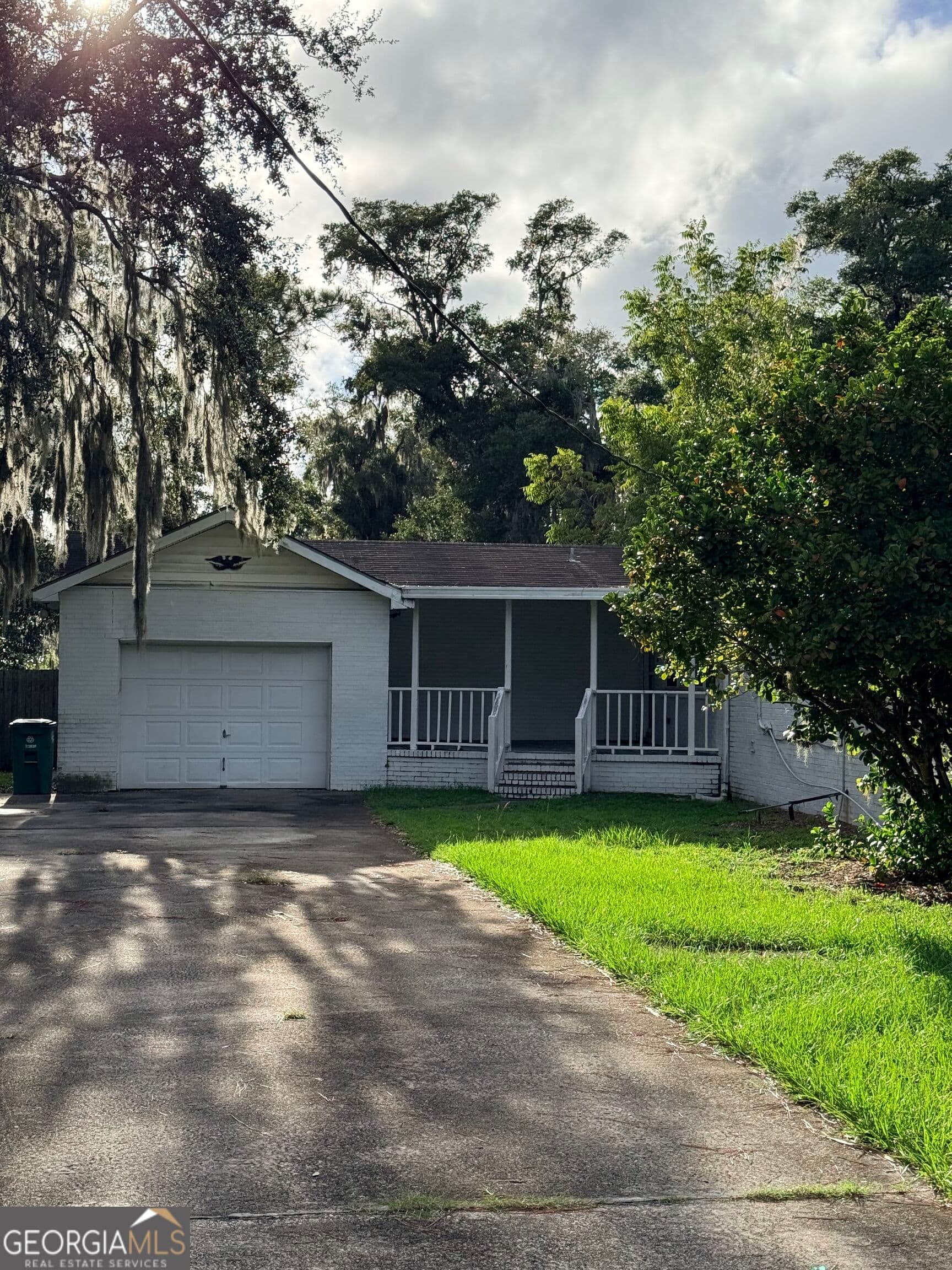 4 bedroom, 3 bathroom, 2,311 sq ft single family residence under contract at 451 Charles Street, St. Marys, GA 31558 — photo 4