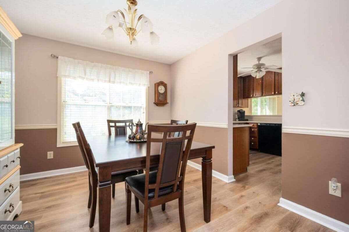 3 bedroom, 2 bathroom, 1,392 sq ft single family residence for sale at 4015 Paloverde Drive, Kennesaw, GA 30144 — photo 6