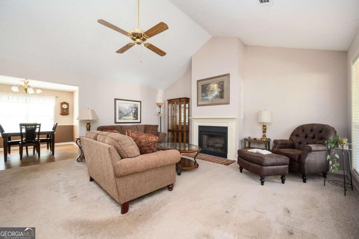 3 bedroom, 2 bathroom, 1,392 sq ft single family residence for sale at 4015 Paloverde Drive, Kennesaw, GA 30144 — photo 3