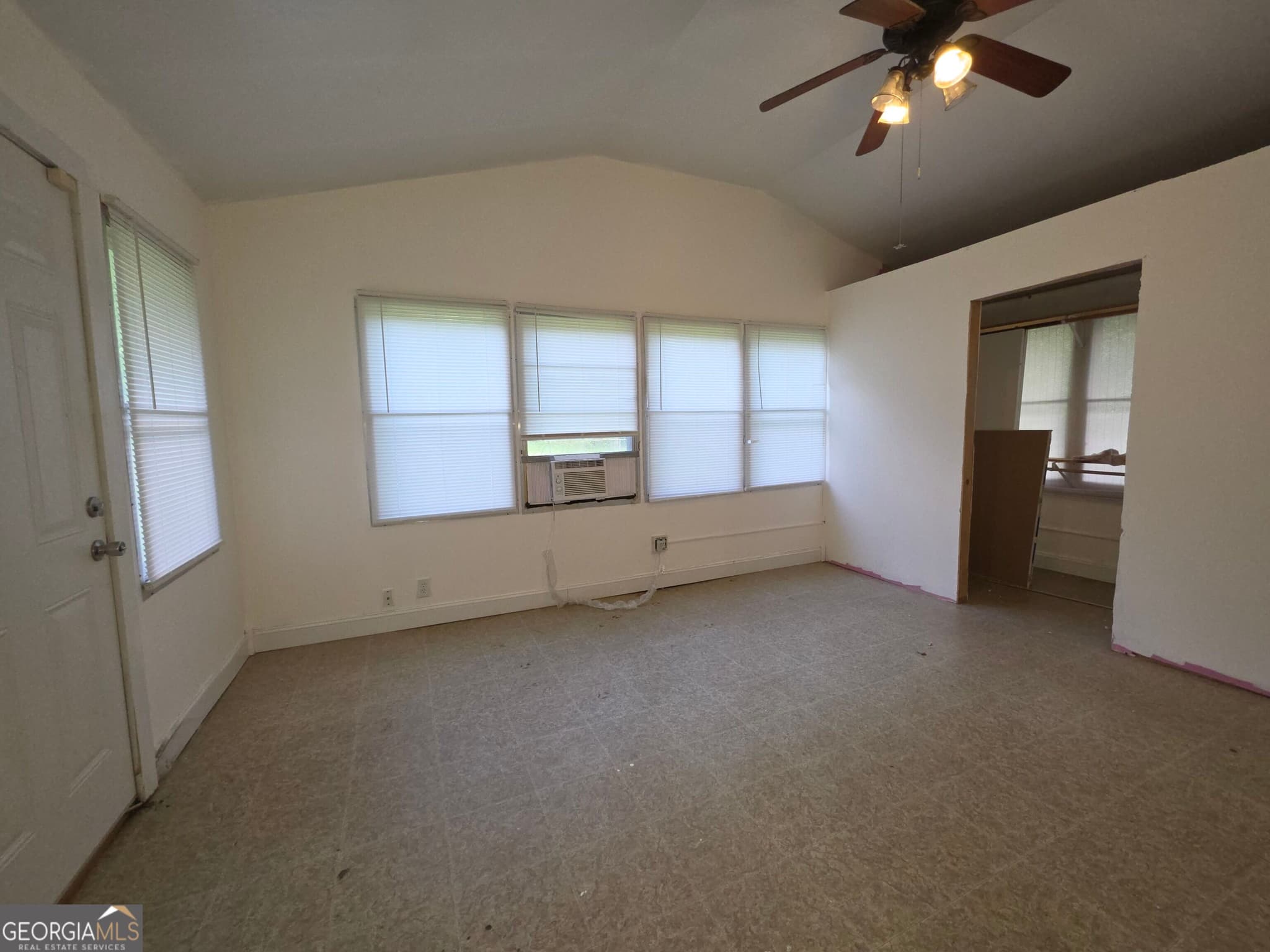 3 bedroom, 1.5 bathroom, 1,458 sq ft single family residence for rent at 2409 River Ridge Road, Milledgeville, GA 31061 for $1,300 a month — photo 10