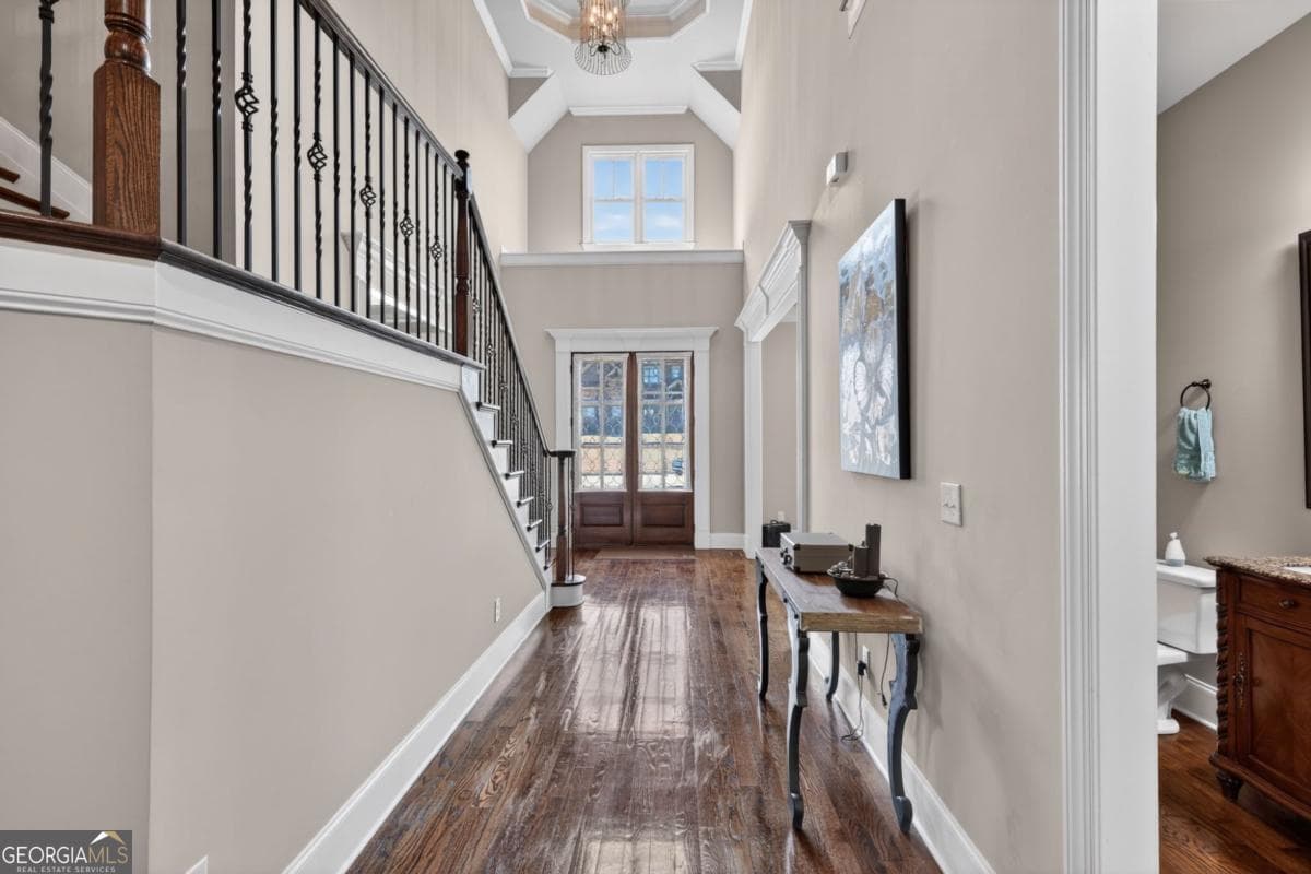 6 bedroom, 6 bathroom, 6,853 sq ft single family residence for sale at 2083 Skybrooke Lane, Hoschton, GA 30548 — photo 5