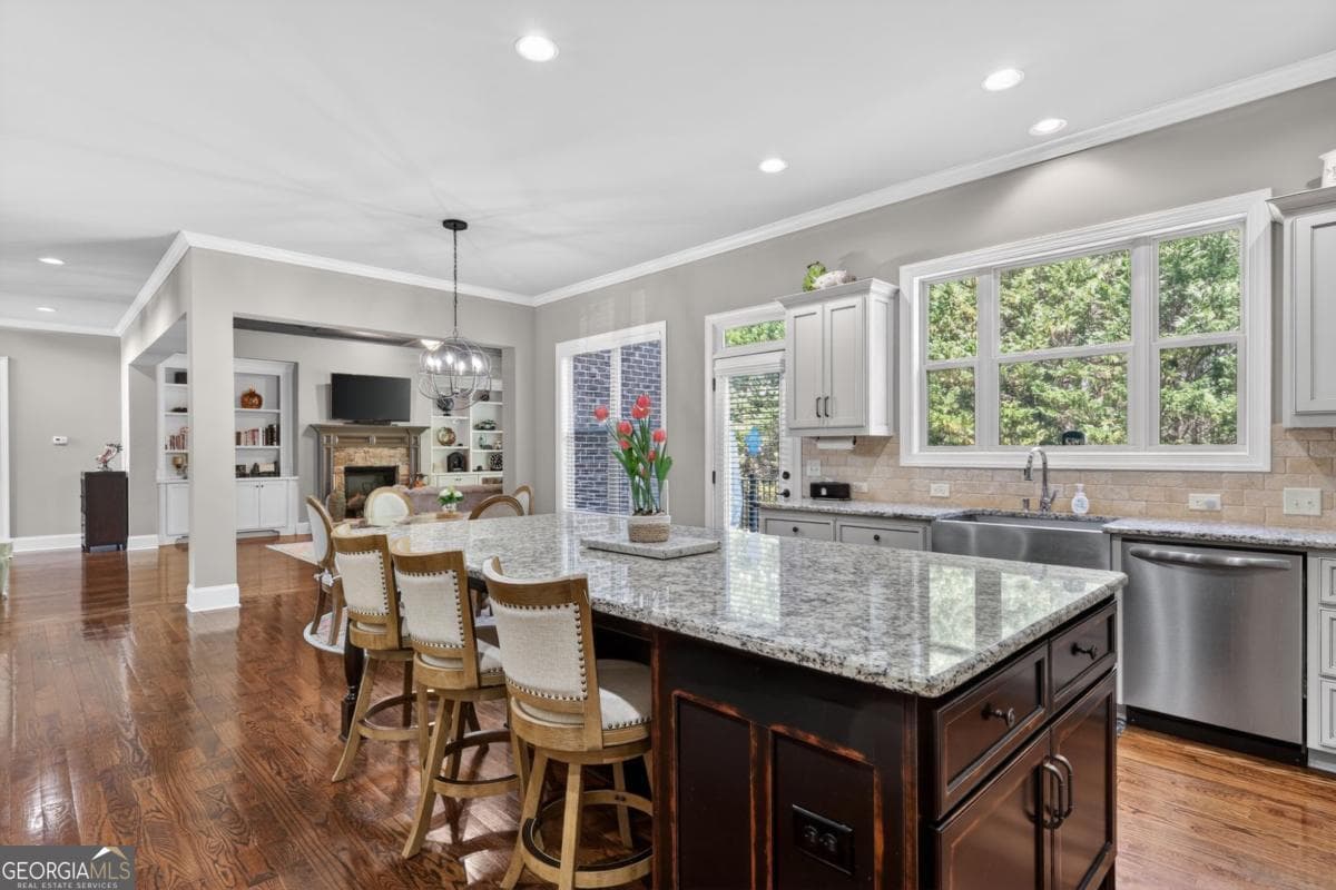 6 bedroom, 6 bathroom, 6,853 sq ft single family residence for sale at 2083 Skybrooke Lane, Hoschton, GA 30548 — photo 9