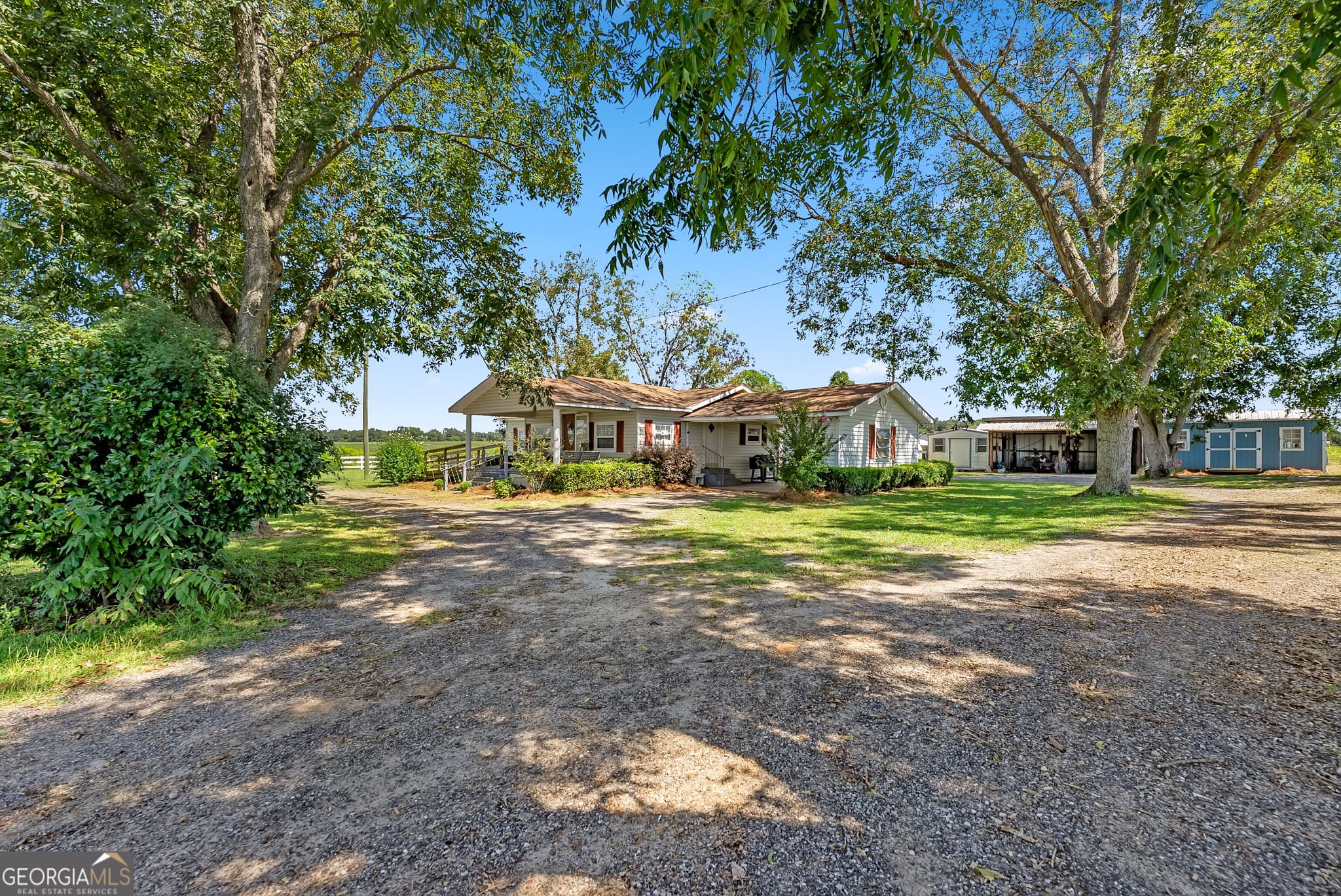 3 bedroom, 2 bathroom, 1,480 sq ft single family residence for sale at 7767 Lodgetown Road, Pelham, GA 31779 — photo 3