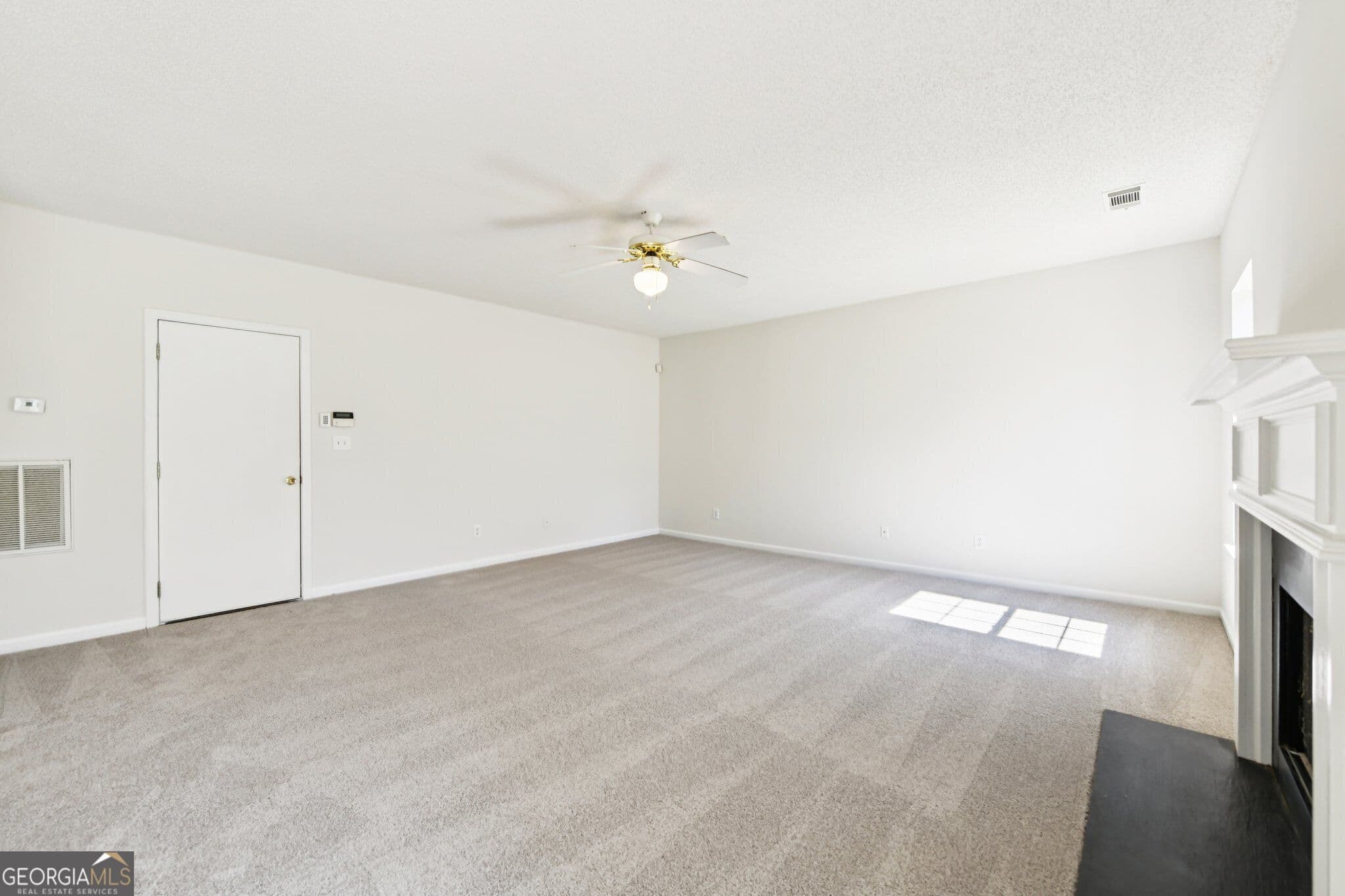 5 bedroom, 2.5 bathroom, 2,724 sq ft single family residence for rent at 6163 Remington Park, Lithonia, GA 30058 for $2,829 a month — photo 5