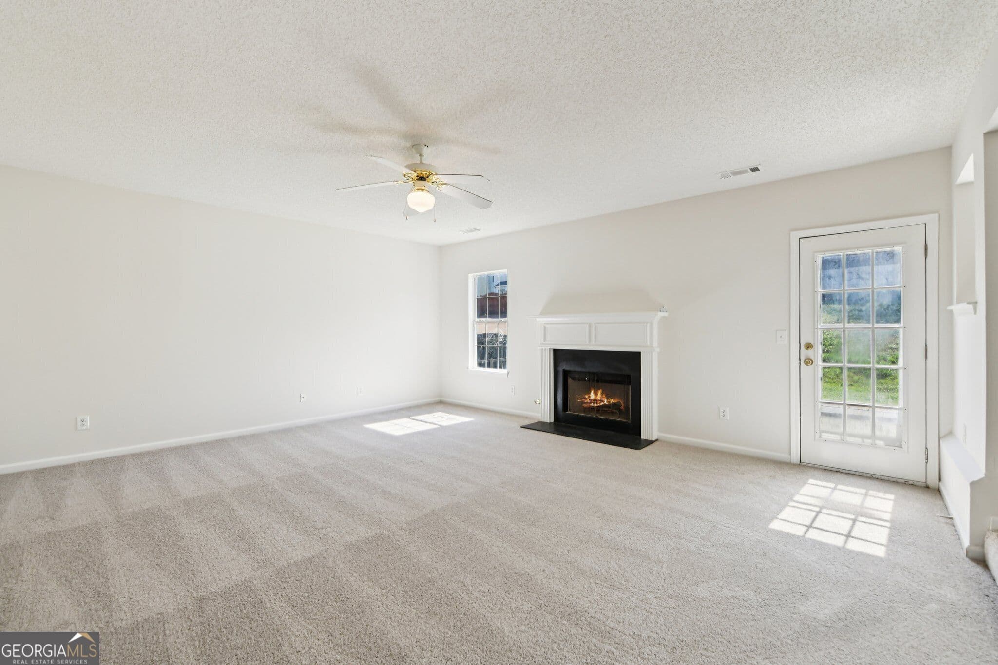 5 bedroom, 2.5 bathroom, 2,724 sq ft single family residence for rent at 6163 Remington Park, Lithonia, GA 30058 for $2,829 a month — photo 4