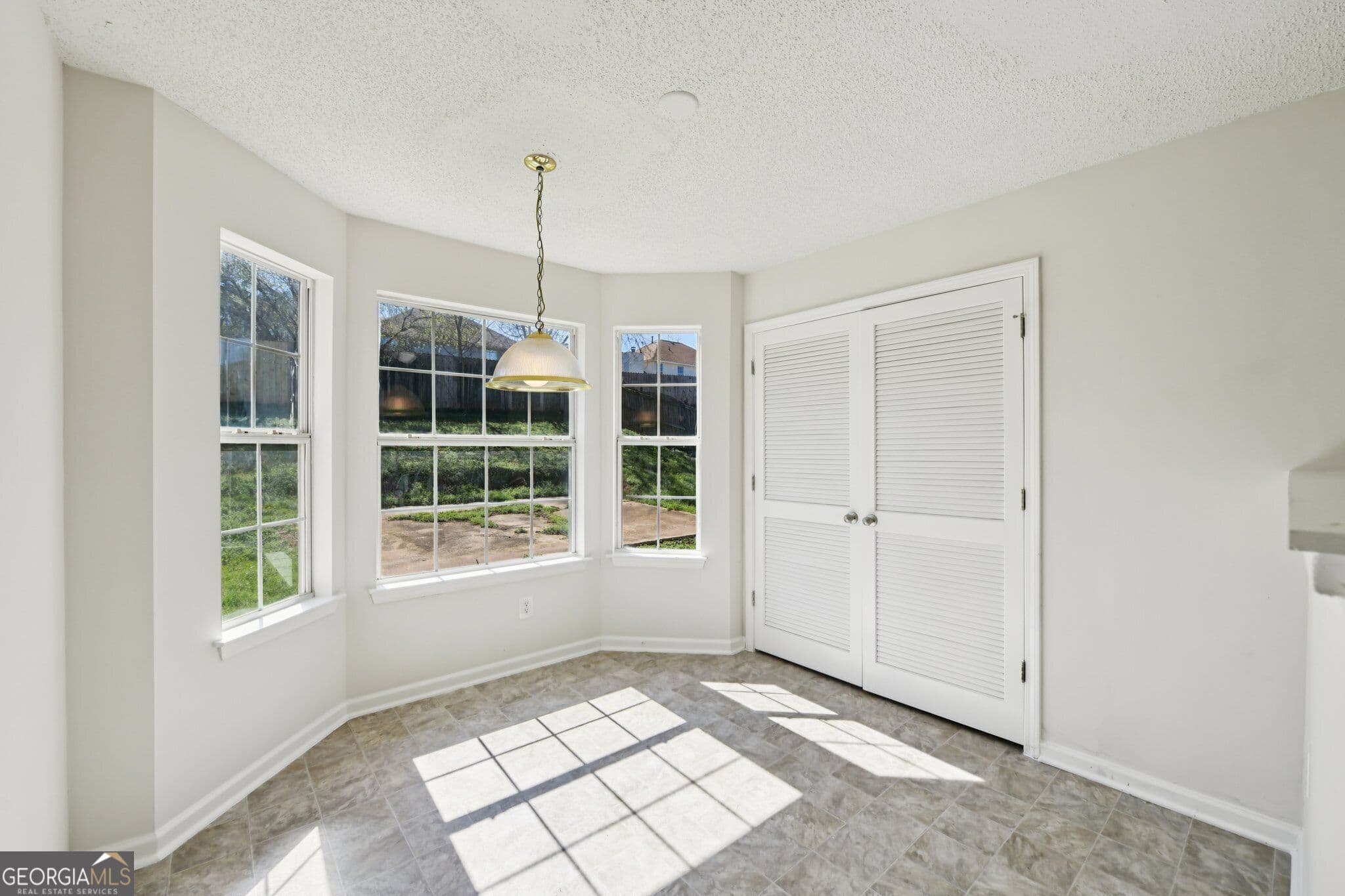 5 bedroom, 2.5 bathroom, 2,724 sq ft single family residence for rent at 6163 Remington Park, Lithonia, GA 30058 for $2,829 a month — photo 8