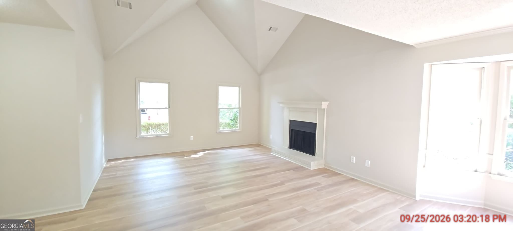 2 bedroom, 2.5 bathroom, 1,362 sq ft townhouse for rent at 391 N Beach Court, Riverdale, GA 30274 for $1,650 a month — photo 2