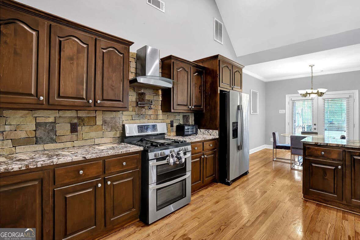 6 bedroom, 5 bathroom, 4,995 sq ft single family residence for rent at 110 Stanley Oaks Place, Fayetteville, GA 30214 for $6,500 a month — photo 7