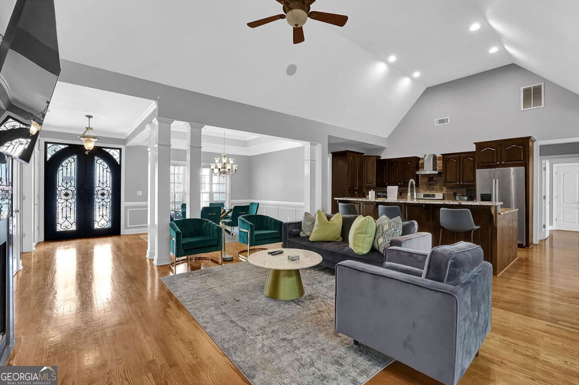 6 bedroom, 5 bathroom, 4,995 sq ft single family residence for rent at 110 Stanley Oaks Place, Fayetteville, GA 30214 for $6,500 a month — photo 4