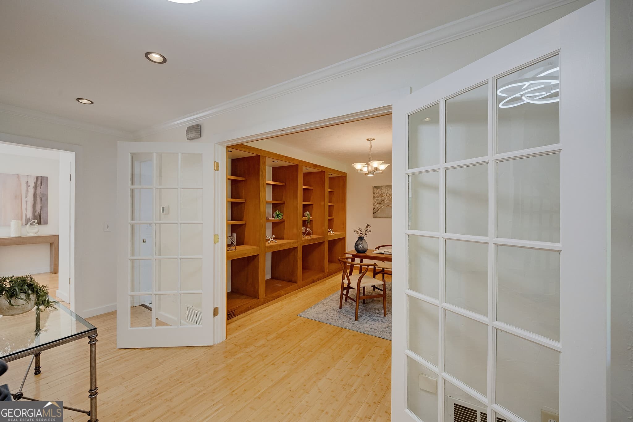 6 bedroom, 3.5 bathroom, 4,099 sq ft single family residence for sale at 4362 Karls Gate Drive, Marietta, GA 30068 — photo 4