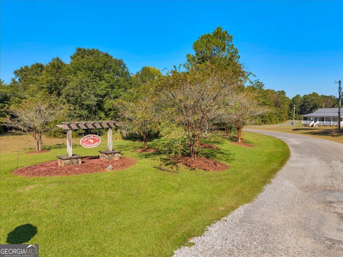 3 bedroom, 2 bathroom, 1,575 sq ft single family residence under contract at 101 Bluegill Road, Vienna, GA 31092 — photo 2