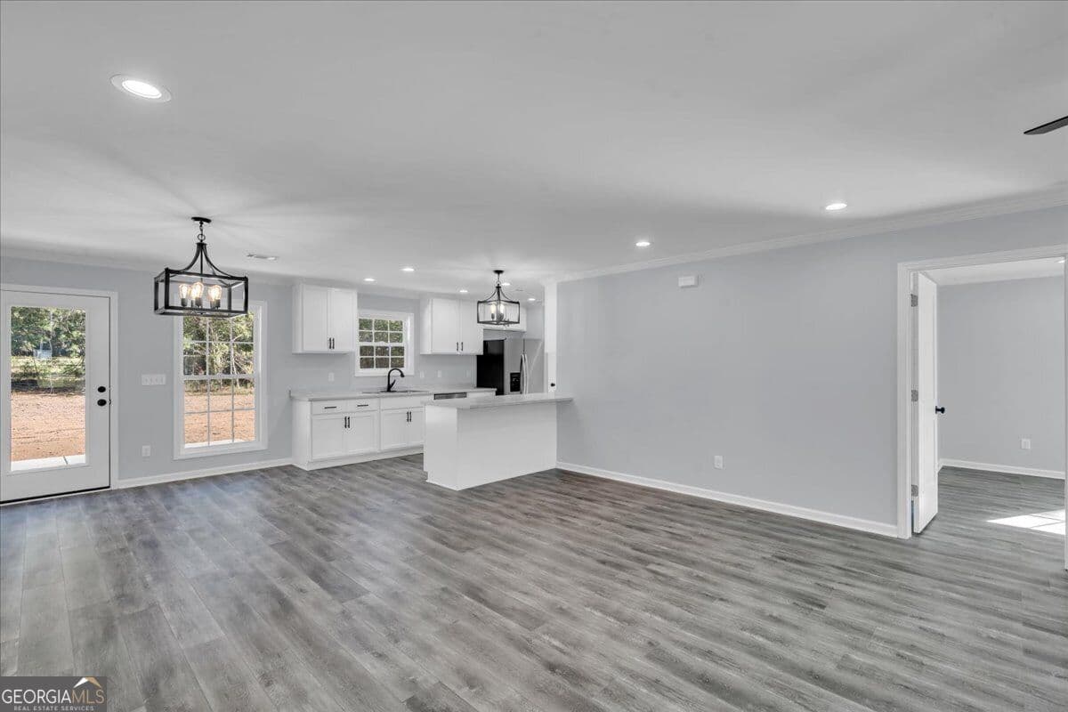 3 bedroom, 2 bathroom, 1,575 sq ft single family residence under contract at 101 Bluegill Road, Vienna, GA 31092 — photo 9
