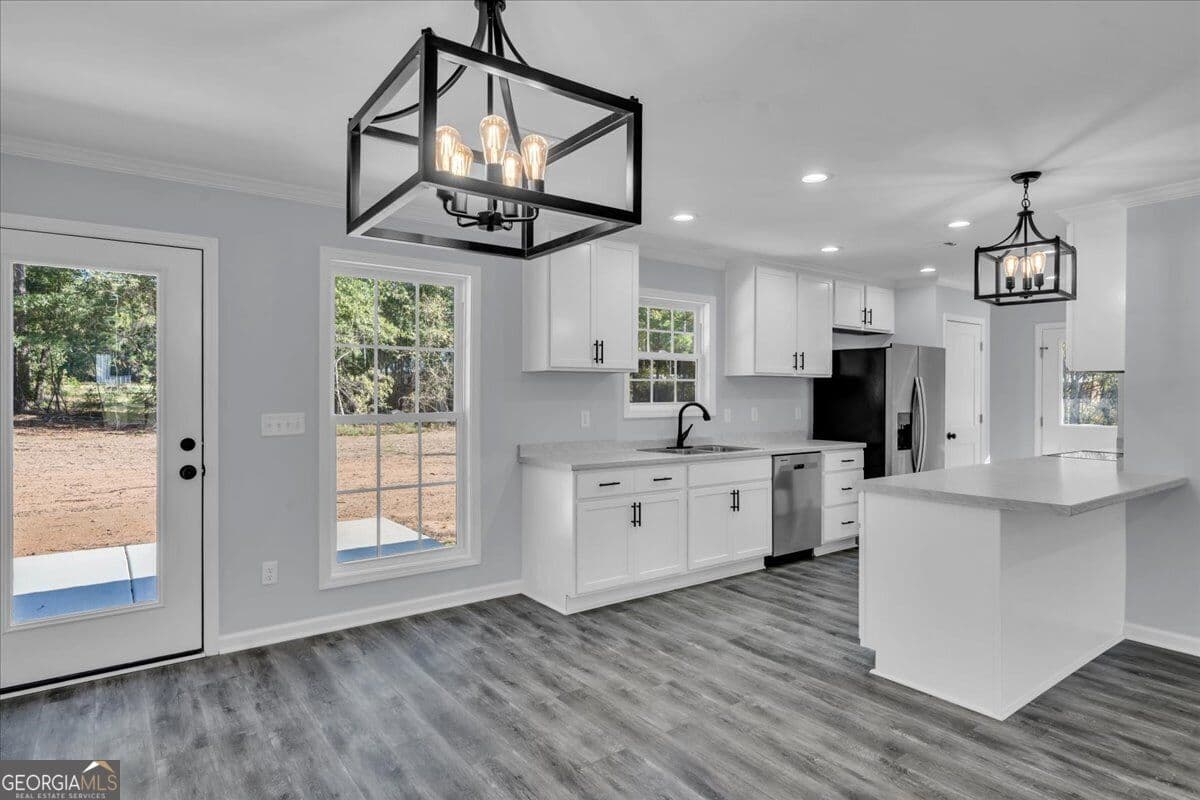 3 bedroom, 2 bathroom, 1,575 sq ft single family residence under contract at 101 Bluegill Road, Vienna, GA 31092 — photo 4