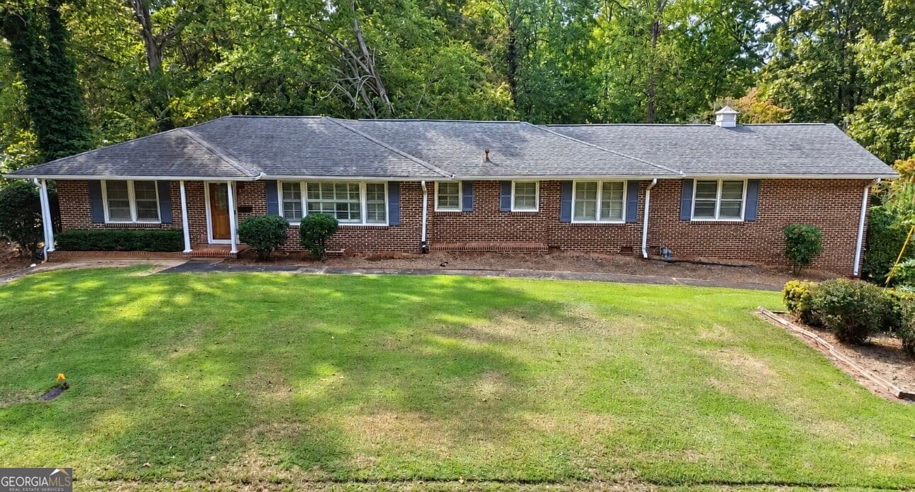 4 bedroom, 2.5 bathroom, 2,482 sq ft single family residence for sale at 338 Ellen Street, Hartwell, GA 30643