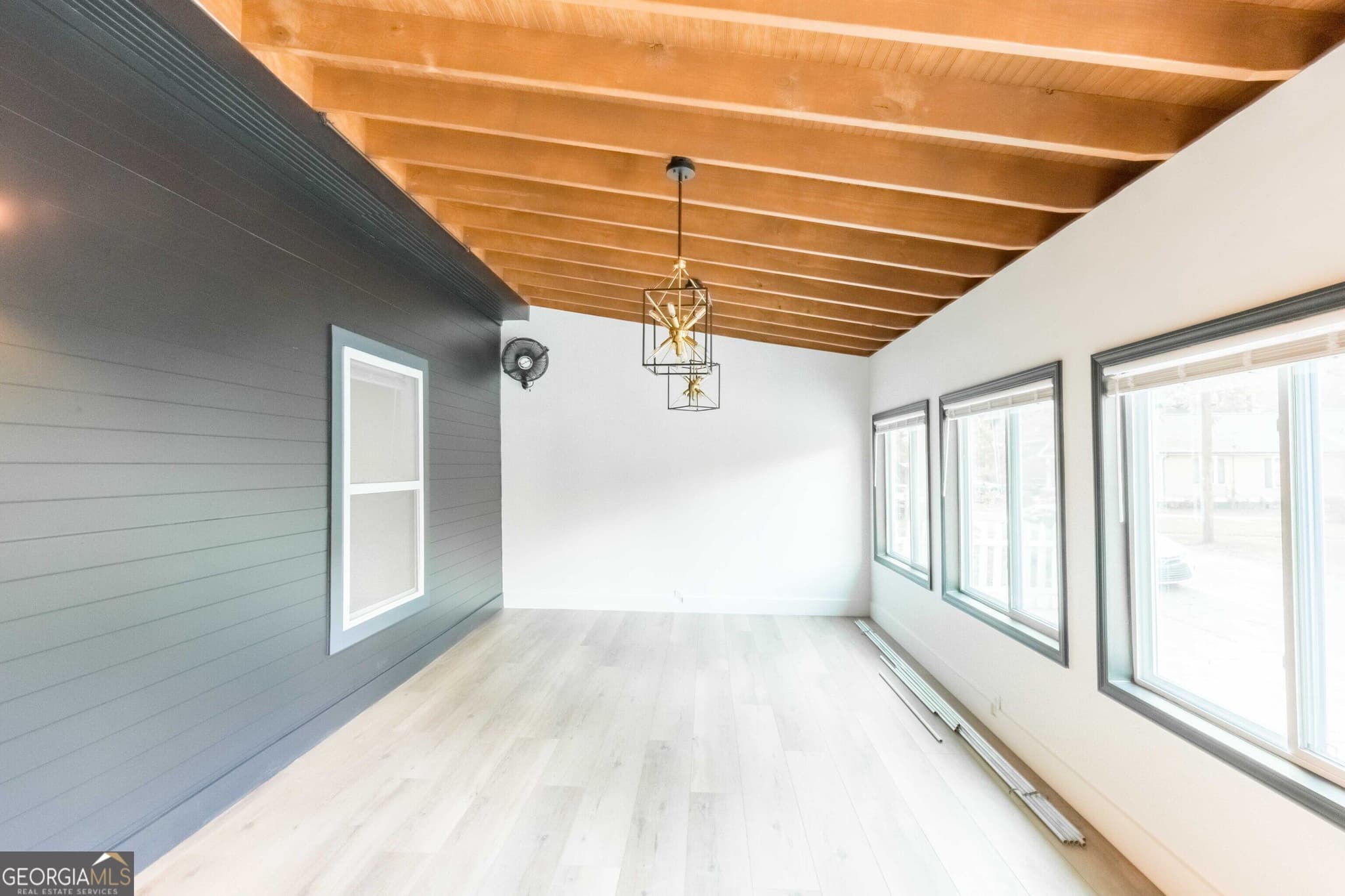5 bedroom, 3 bathroom, 2,593 sq ft single family residence for rent at 1170 Niles Avenue, Atlanta, GA 30318 for $3,995 a month — photo 4