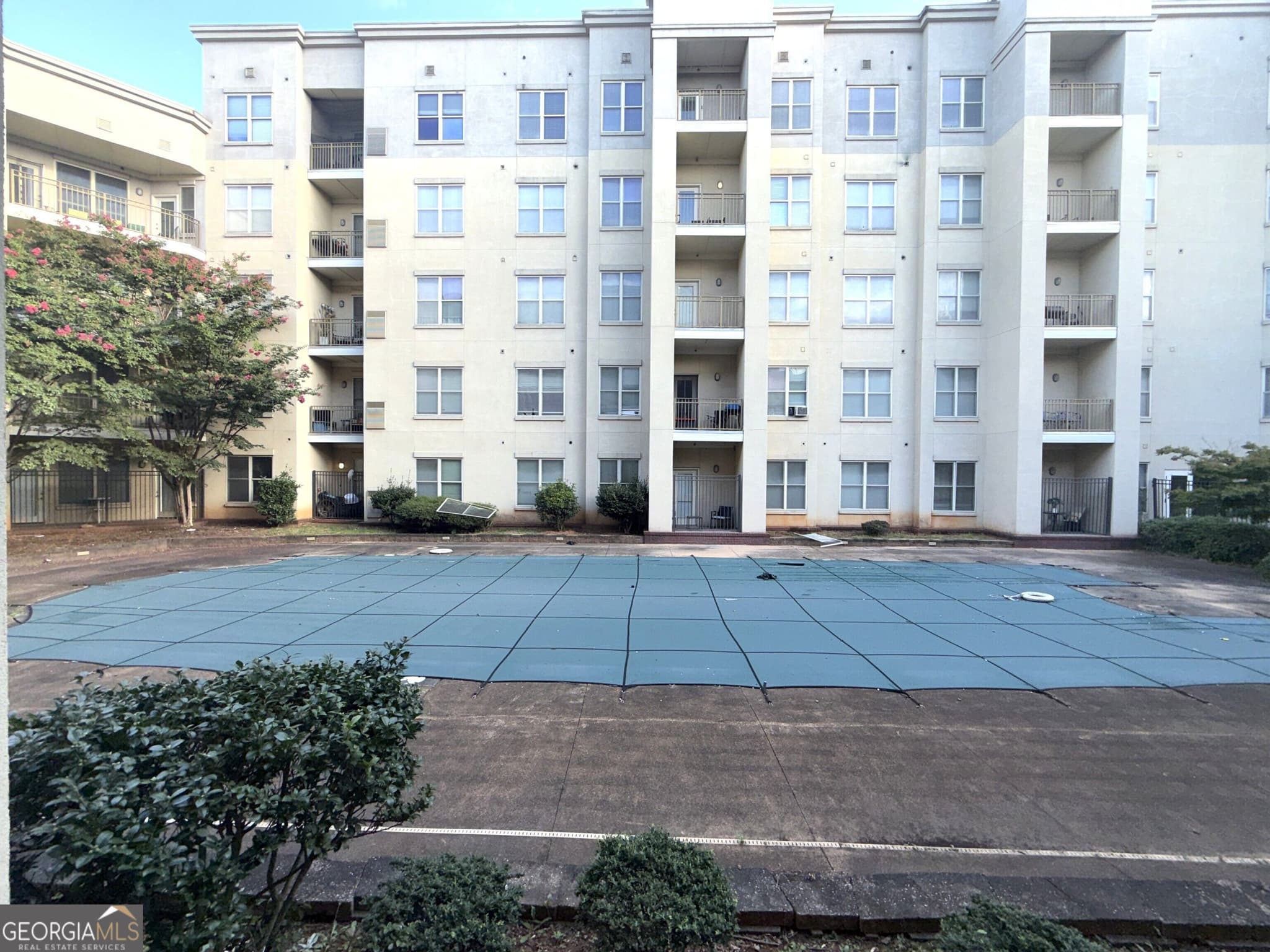 2 bedroom, 2 bathroom, 1,082 sq ft condominium for rent at 870 Mayson Turner Road 1221, Atlanta, GA 30314 for $1,700 a month — photo 1 of 8