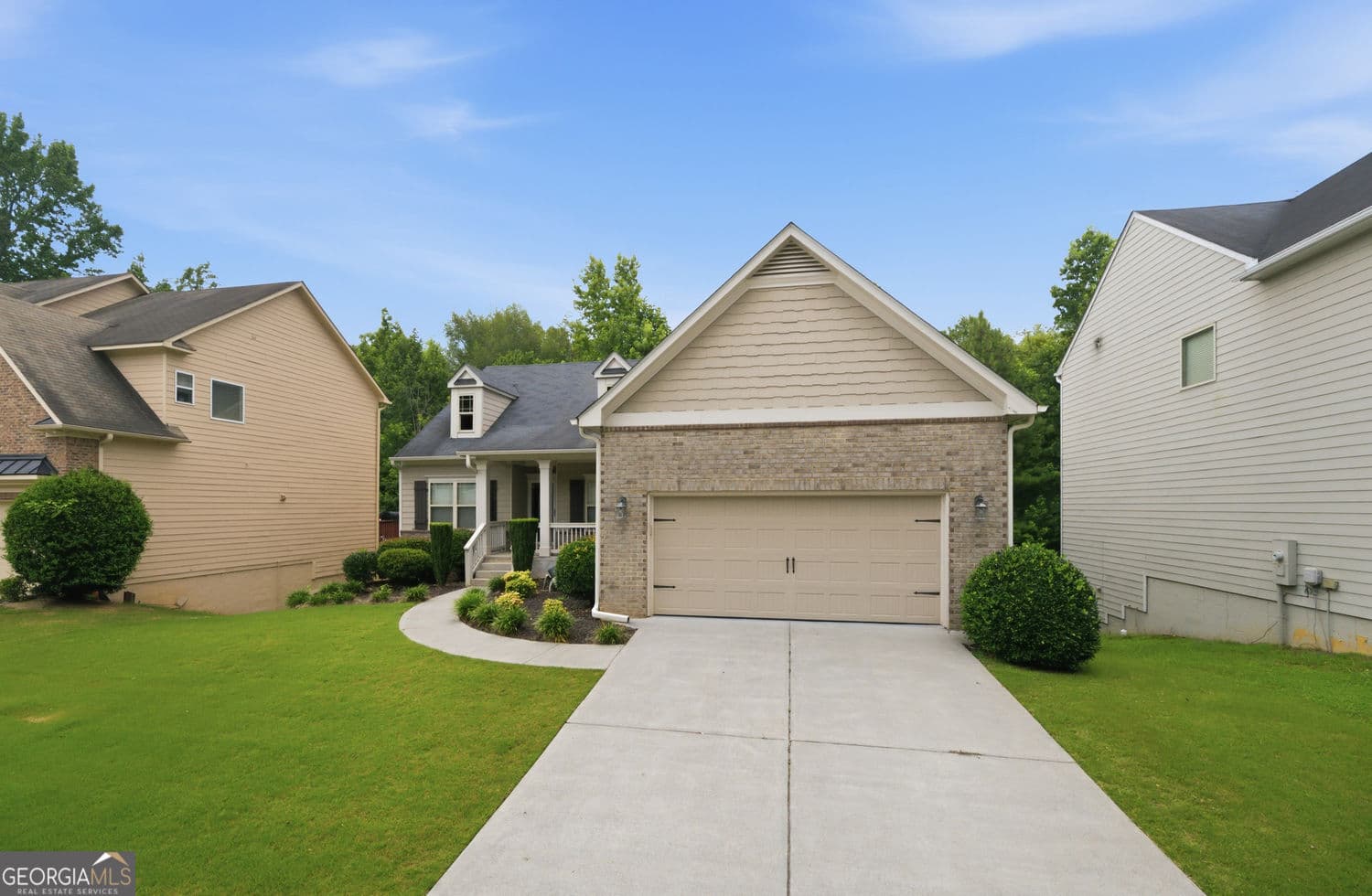 3 bedroom, 2 bathroom, 3,393 sq ft single family residence for sale at 3406 Lynne Road, Powder Springs, GA 30127 — photo 2