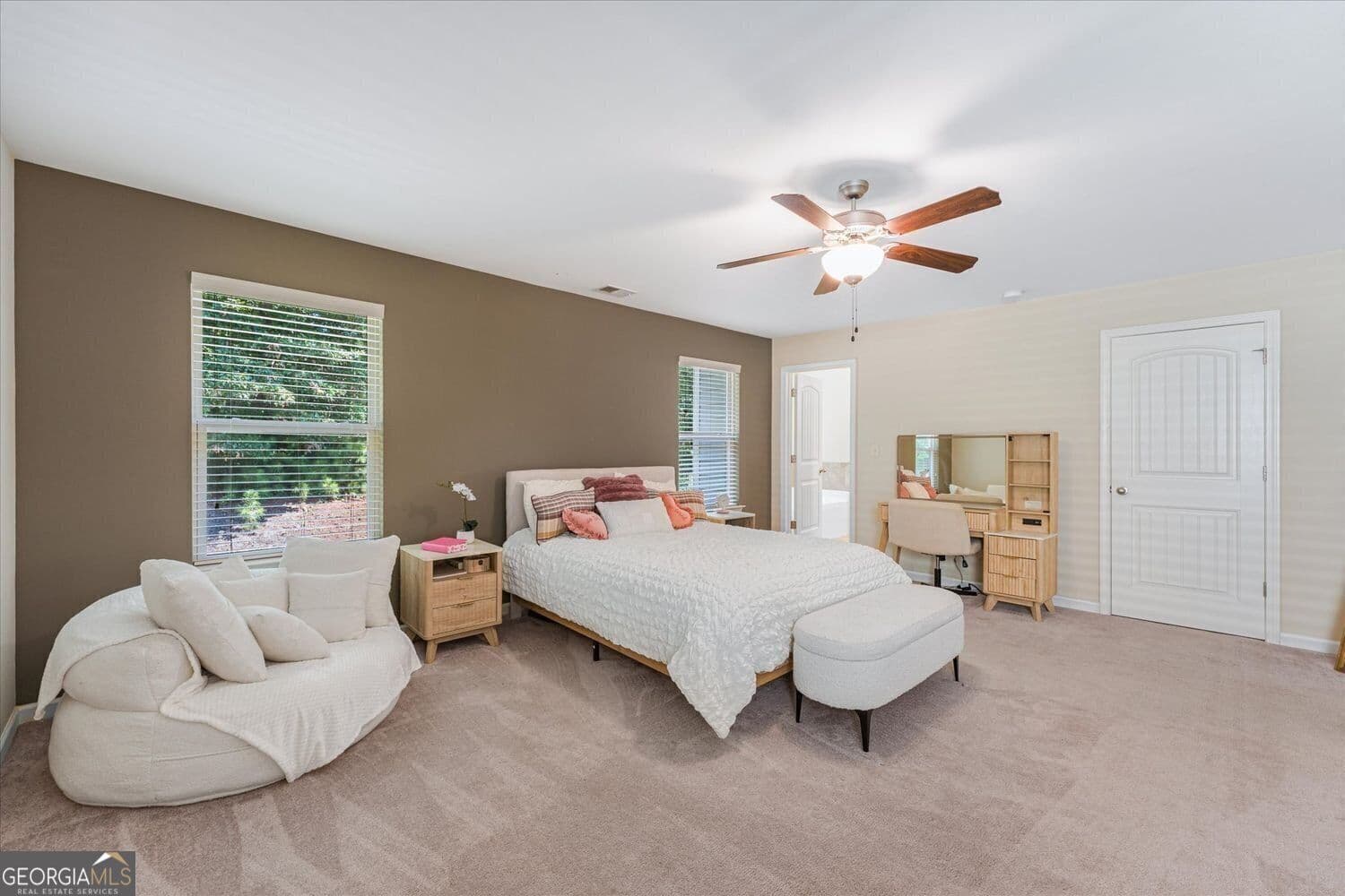 4 bedroom, 2.5 bathroom, 2,613 sq ft single family residence for sale at 62 Seabiscuit Court, Newnan, GA 30263 — photo 6