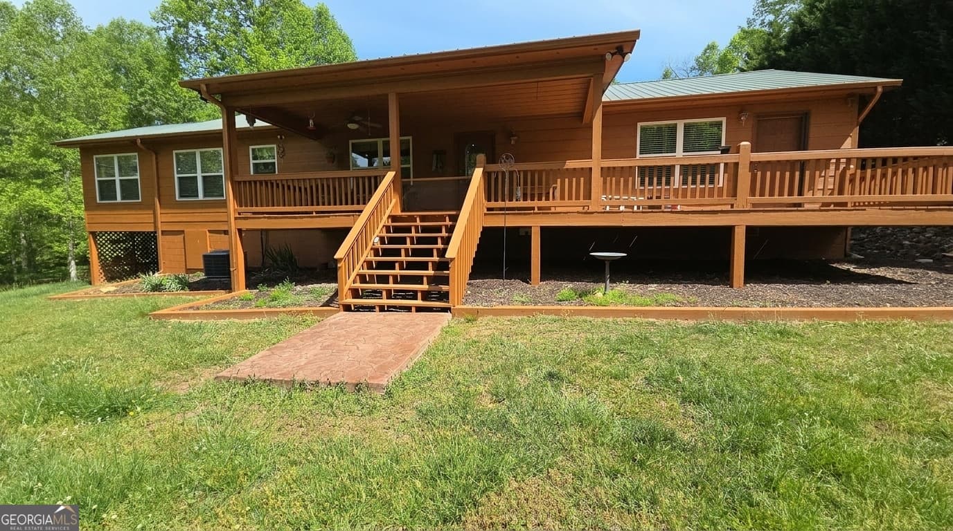 3 bedroom, 2 bathroom, 1,800 sq ft single family residence for sale at 143 Morning Star, Blairsville, GA 30512 — photo 8