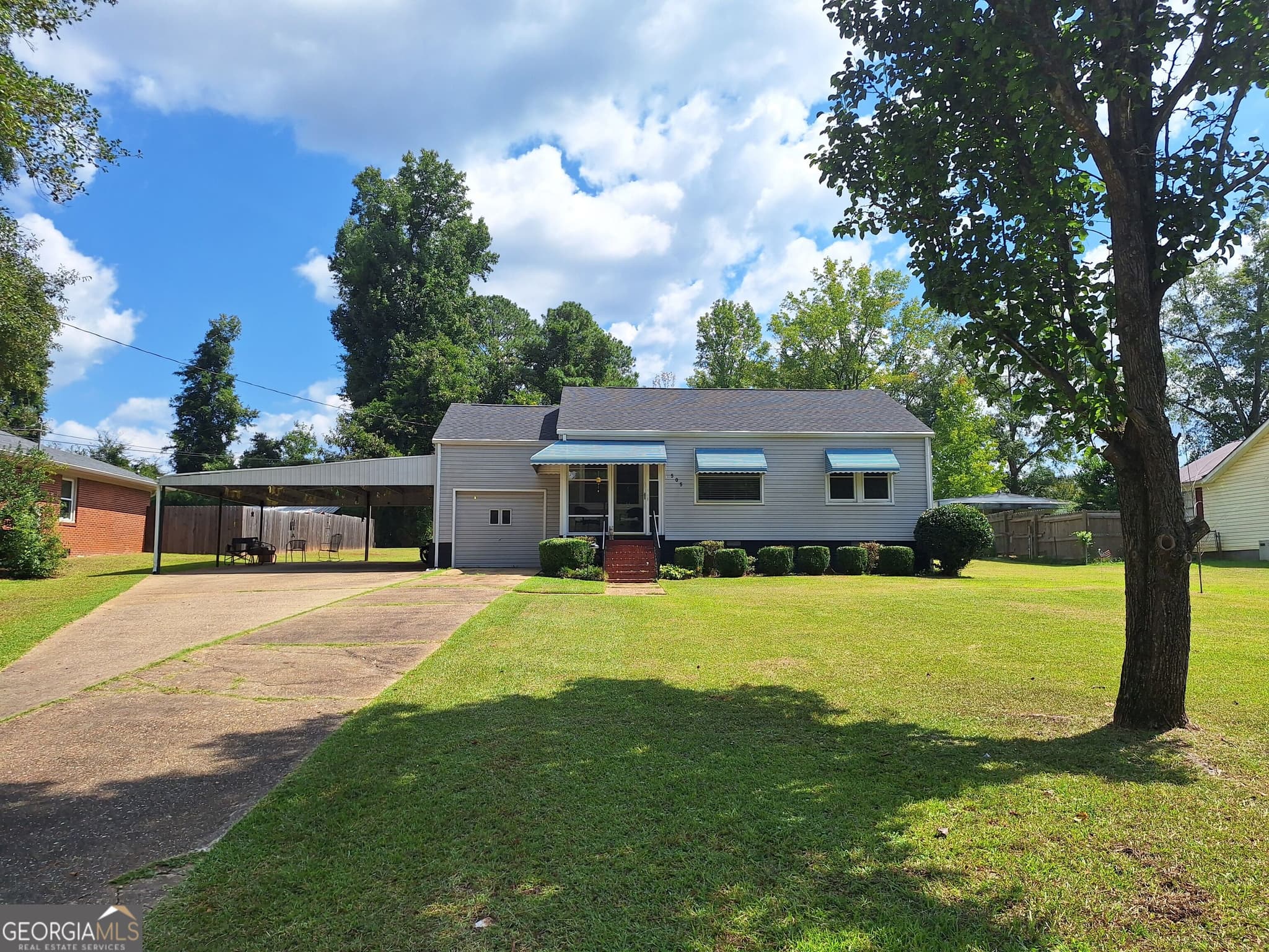 2 bedroom, 1 bathroom, 1,149 sq ft single family residence for sale at 505 Crestview Lane, Valley, AL 36854 — photo 5