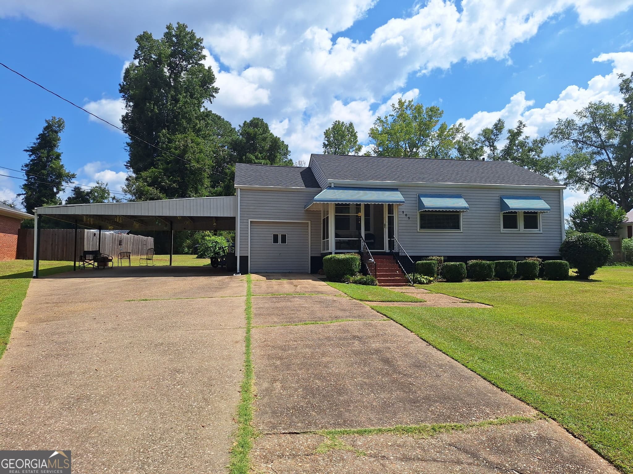 2 bedroom, 1 bathroom, 1,149 sq ft single family residence for sale at 505 Crestview Lane, Valley, AL 36854 — photo 4